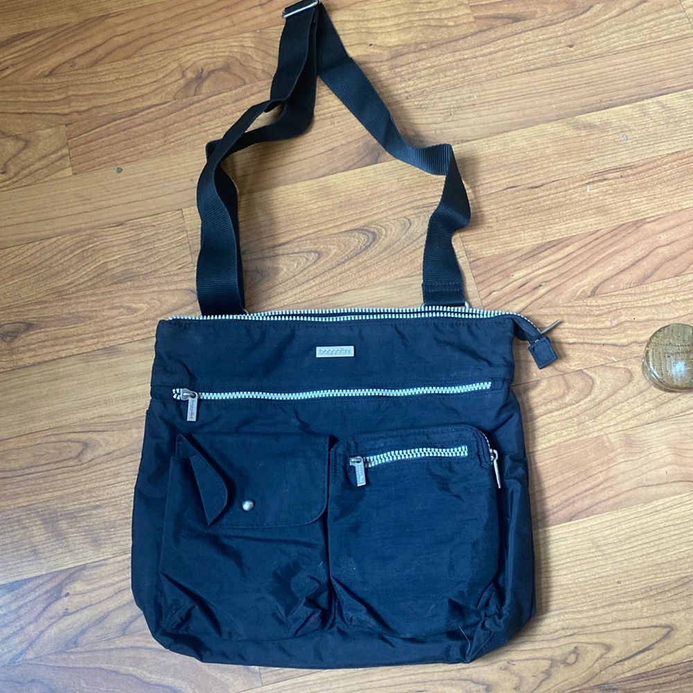 Preloved Black  Baggalini Crossbody